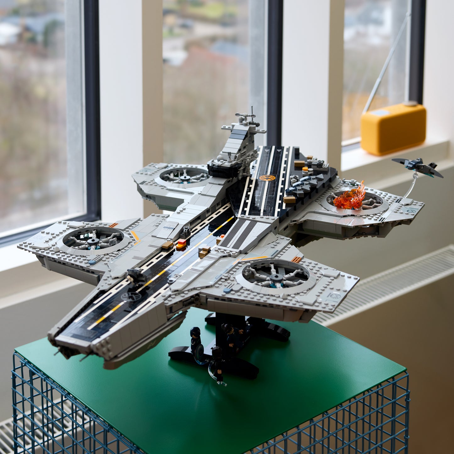 LEGO ǀ Marvel S.H.I.E.L.D. Helicarrier - Bouwpakket voor Volwassenen met 6 Minifiguren incl. Captain America & Nick Fury - Woondecoratie – Avengers Cadeau voor Mannen en Vrouwen 76354