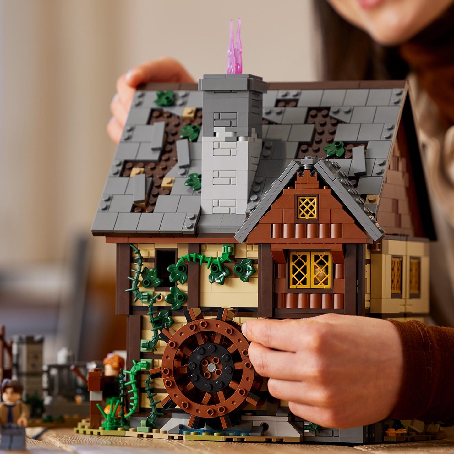 LEGO Disney Hocus Pocus: het huisje van de Sanderson-zussen 21341 Ideas | 2TTOYS ✓ Official shop<br>