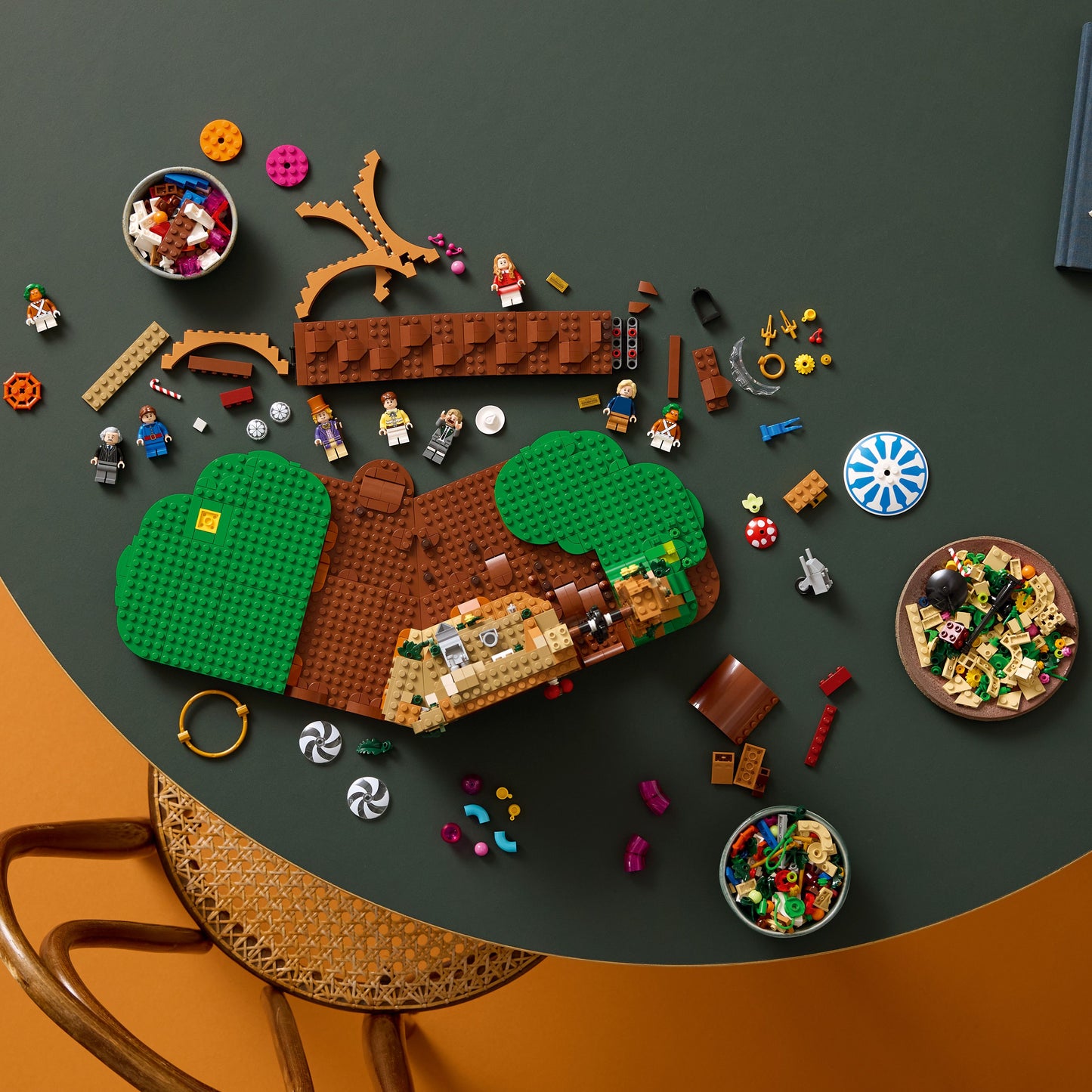 LEGO Willy Wonka en de Chocoladefabriek 21360 Ideas