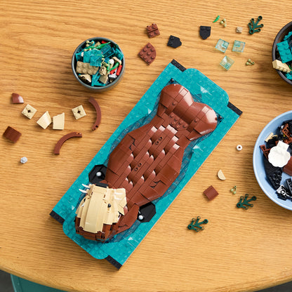 LEGO Ideas Drijvende Zeeotters – Bouwpakket voor Volwassenen – 3D Displaymodel met Dieren Figuren van Otter en haar Jong – DIY Woondecoratie en Bureau-Decoratie – Creatief Cadeau-idee – 21366