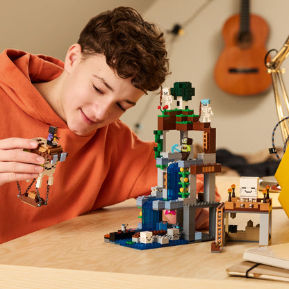 LEGO Minecraft Ghast-huis Bouwpakket voor Kinderen met 8 Figuren Incl. 2 Skeletten en 4 Ghasts met Accessoires - Kinderkamer Decoratie - Cadeau voor Jongens, Meisjes en Gamers vanaf 9 Jaar - 21597