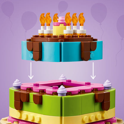 LEGO Verjaardagstaart - Knutselpakket voor Kinderen met Speelgoed Taart met 10 Kaarsen, Glazuur en Bloemen - Tafeldecoratie en Feestartikel - Cadeau voor Jongens en Meisjes vanaf 7 Jaar 40815