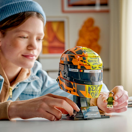 LEGO Editions McLaren Mastercard F1 Team Helm van Lando Norris - F1 Merchandise - Bouwpakket voor Kinderen met Formule 1 Coureur Minifiguur - Cadeau voor Jongens en Fans vanaf 14 Jaar 43023