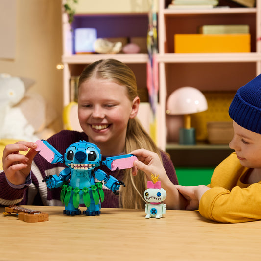 LEGO | Disney Stitch en Scrump - Bouwbaar Speelgoed voor Kinderen Incl. 2 Poppetjes met Accessoires en Ukulele - Kinderkamer Decoratie - Cadeau voor Meisjes en Jongens vanaf 9 Jaar 43296