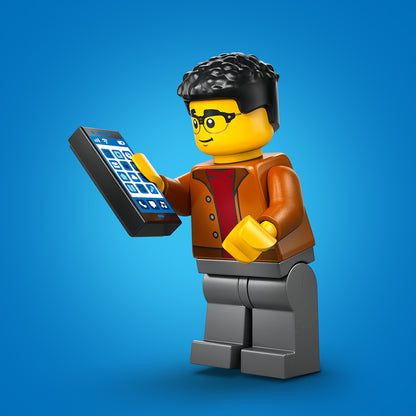 LEGO® City EV Supercar Bouwset - Kleine Sportwagen met Minifiguur van Coureur voor Kinderen - 60486