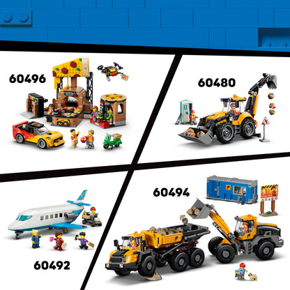 LEGO City Autowasstraat - Bouwpakket voor Kinderen met 2 Speelgoed Auto's, Wasfunctie en 4 Minifiguren Met Accessoires - Verjaardagscadeau voor Jongens en Meisjes Vanaf 6 Jaar - 60497