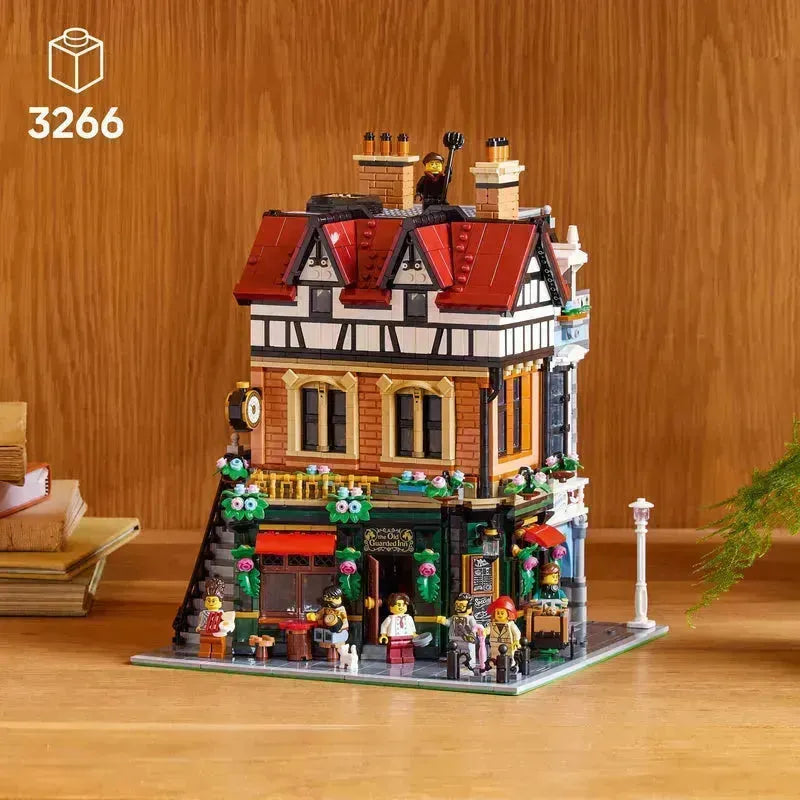 LEGO Tudor Corner House 10350 Icons