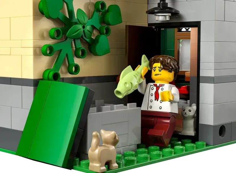 LEGO Tudor Corner House 10350 Icons