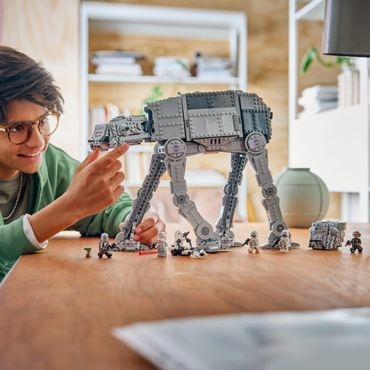 LEGO Star Wars 75454 Imperial Remnant AT-AT met INT-4 - Bouwpakket voor Kinderen met Voertuigen en 7 Personages Incl. de Mandalorian en Grogu - Cadeau voor Jongens, Meisjes en Fans vanaf 10 Jaar