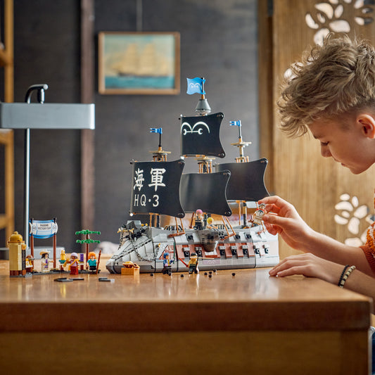 LEGO ONE PIECE Het Slagschip van Garp – Boot Bouwpakket met 8 Minifiguren Incl. Zoro, Usopp en Nami – Kinderkamer Decoratie – Cadeau voor Jongens en Meisjes vanaf 9 Jaar en Fans – 75646