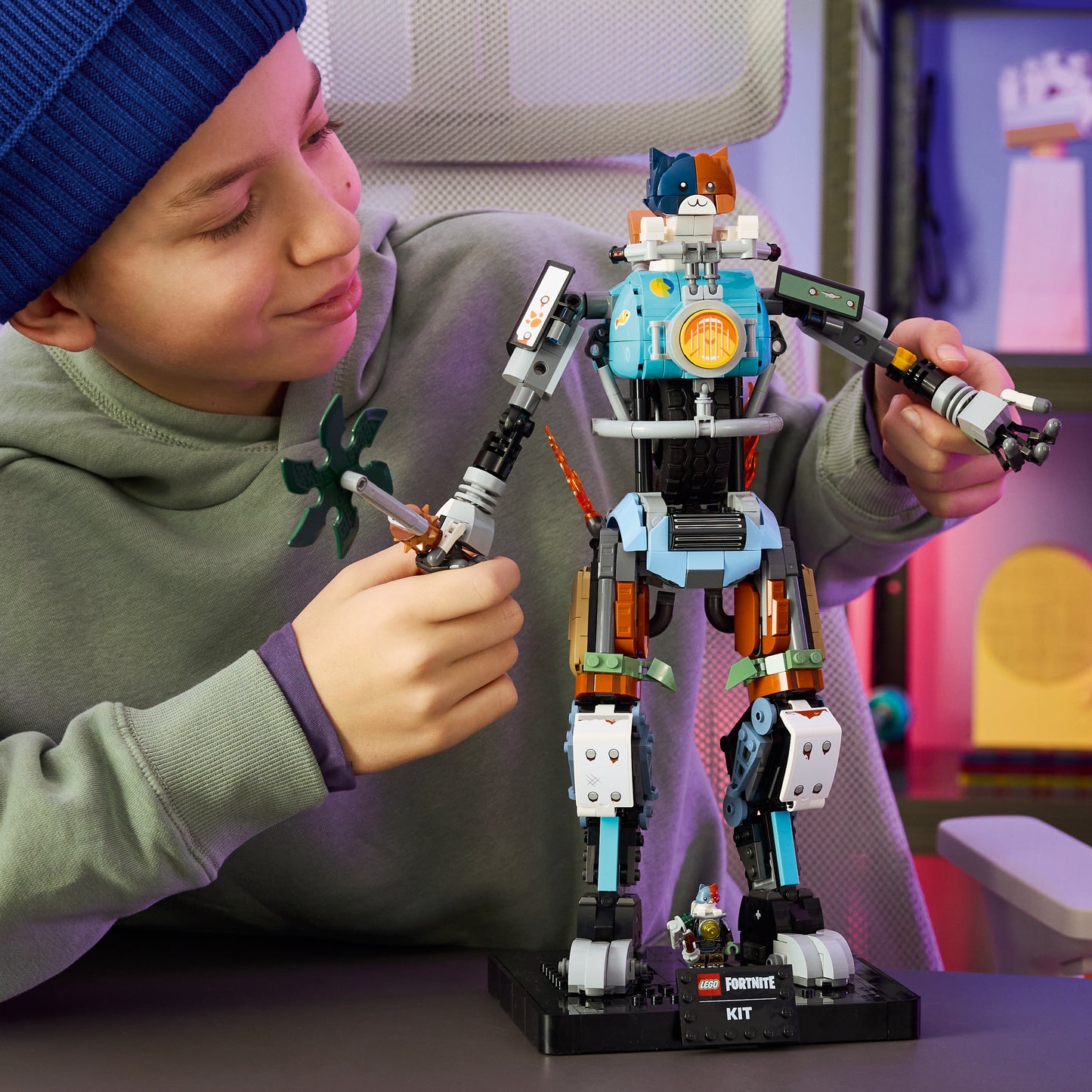 LEGO Fortnite KIT - Bouwpakket voor Kinderen met Interactief Actiefiguur met Verstelbare Armen en Draaiwiel - Kinderkamer Decoratie - Cadeau voor Jongens, Meisjes en Gamers vanaf 12 Jaar 77081