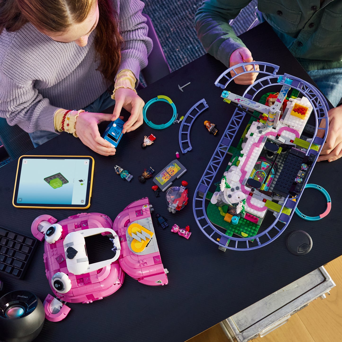 LEGO Fortnite Rave Cave - Bouwpakket voor Kinderen met Interactief Attractiemodel en 6 Minifiguren - Kinderkamer Decoratie - Cadeau voor Jongens, Meisjes en Gamers vanaf 12 Jaar - 77082
