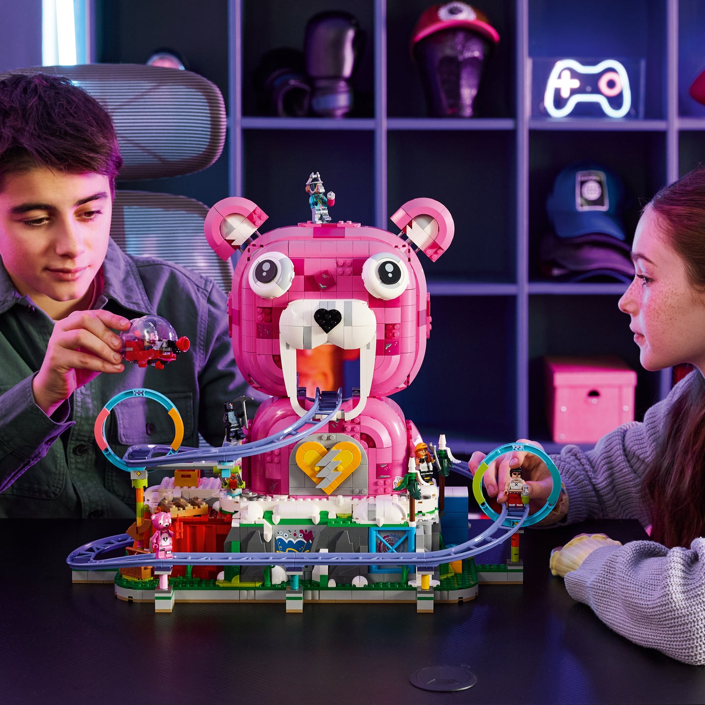 LEGO Fortnite Rave Cave - Bouwpakket voor Kinderen met Interactief Attractiemodel en 6 Minifiguren - Kinderkamer Decoratie - Cadeau voor Jongens, Meisjes en Gamers vanaf 12 Jaar - 77082