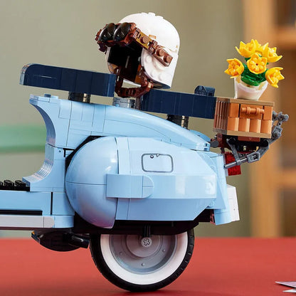 LEGO Vespa 125 Piaggio Scooter 10298 Icons