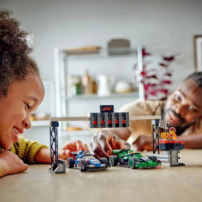 LEGO F1 Startlinie mit VCARB- und Sauber-Formel-1-Autos 60474 City