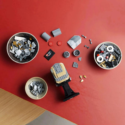 LEGO Star-Lord's helmet 76251 Marvel