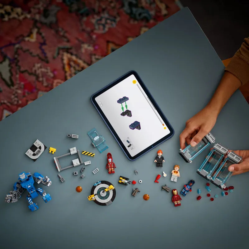 LEGO Iron Mans Labor: Rüstungsraum 76315 Superhelden (Vorbestellung: April)