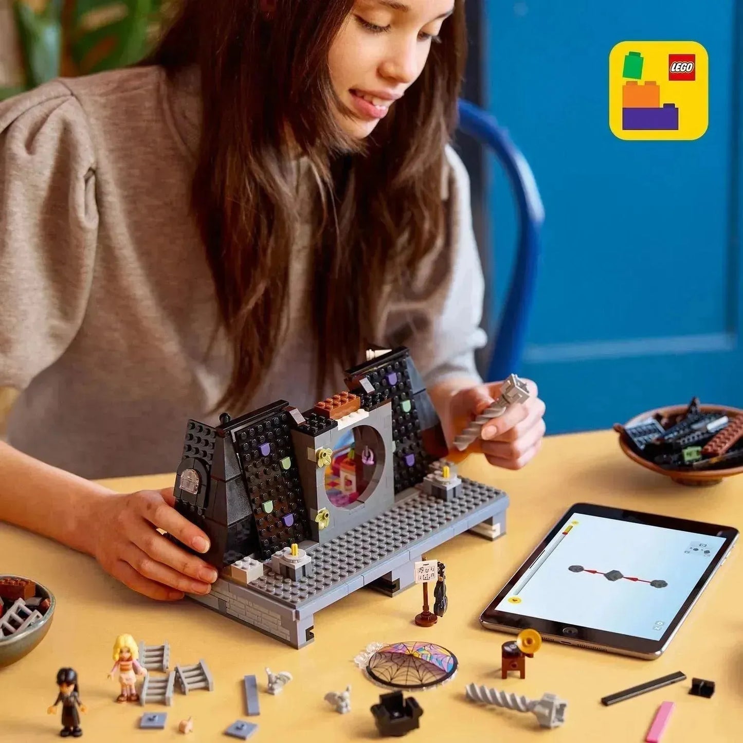LEGO Wednesday and Enid's room 76781 Wednesday