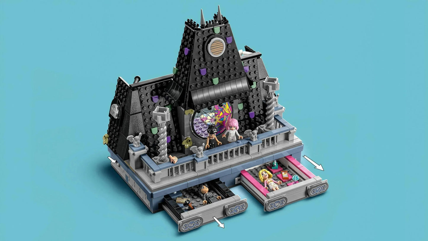 LEGO Wednesday and Enid's room 76781 Wednesday