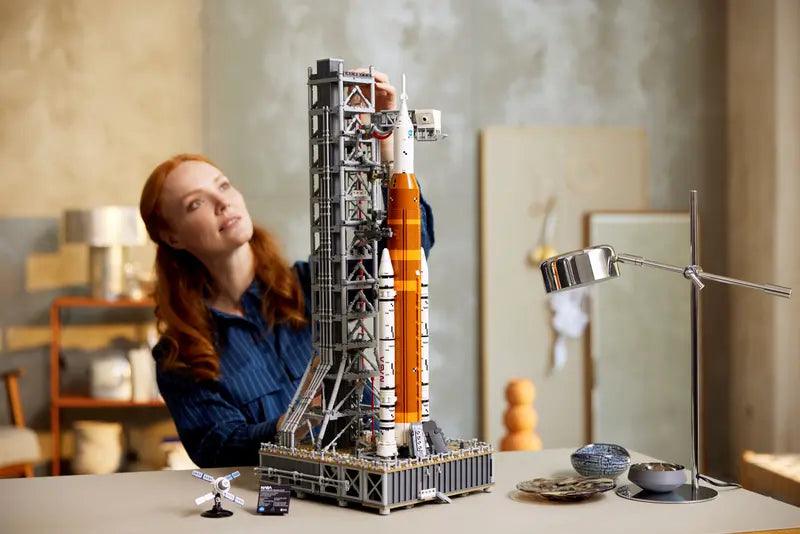 LEGO NASA Artemis ruimtelanceersysteem 10341 Icons @ 2TTOYS 2TTOYS €. 219.99