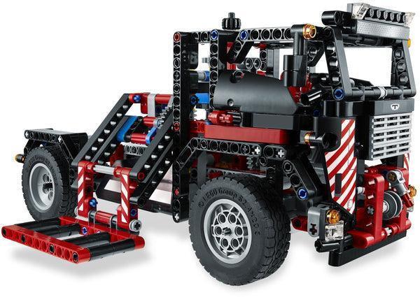 LEGO Pick-Up Tow Truck 9395 TECHNIC (USED) LEGO TECHNIC @ 2TTOYS LEGO €. 149.99
