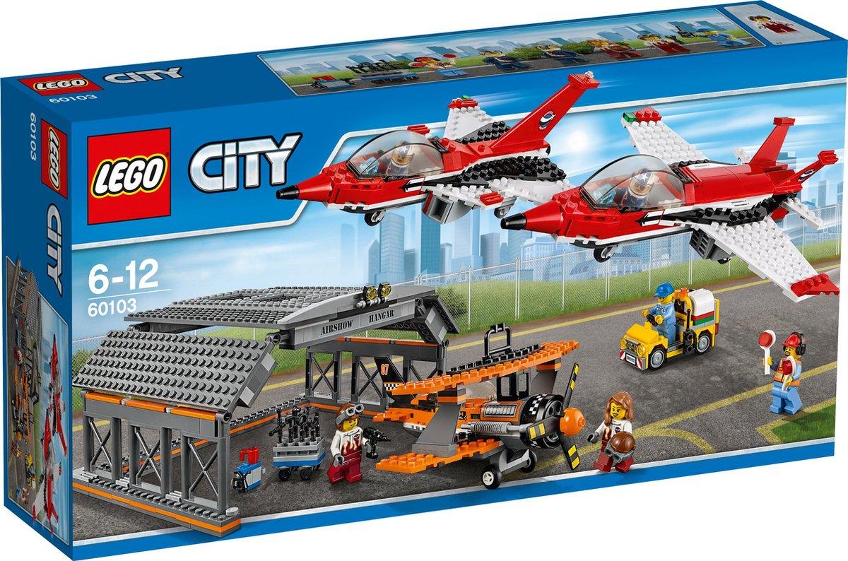 LEGO Vliegveld Luchtacrobatiek show 60103 City LEGO CITY @ 2TTOYS LEGO €. 79.99