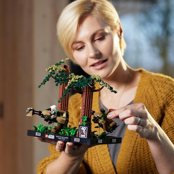 LEGO 75353 Endor Speeder Bike Chase Diorama | 2TTOYS ✓ Official shop<br>