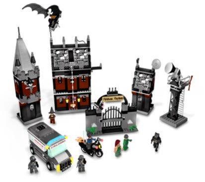 LEGO Arkham Asylum 7785 Batman LEGO BATMAN @ 2TTOYS LEGO €. 79.99
