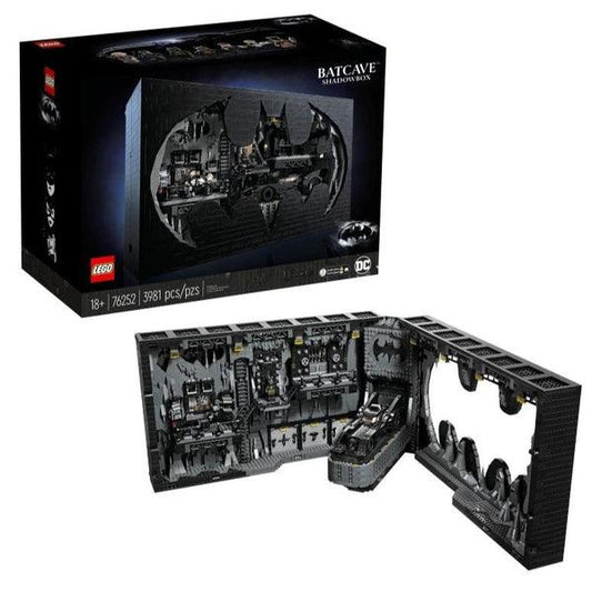 LEGO Batcave™ – shadowbox 76252 Superheroes | 2TTOYS ✓ Official shop<br>