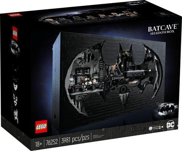 LEGO Batcave™ – shadowbox 76252 Superheroes | 2TTOYS ✓ Official shop<br>
