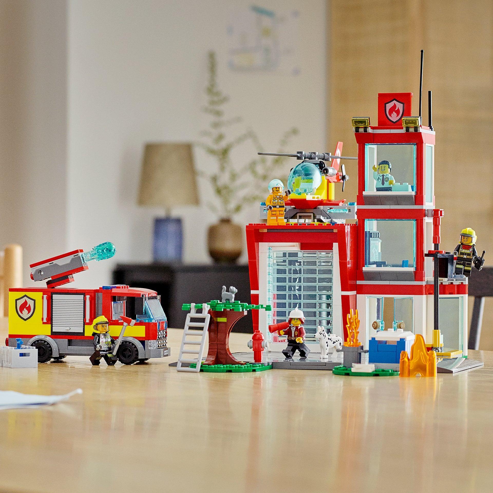 LEGO Brandweer kazerne 60320 City | 2TTOYS ✓ Official shop<br>
