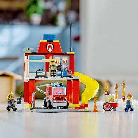 LEGO Brandweerkazerne en brandweerwagen 60375 City LEGO CITY @ 2TTOYS LEGO €. 29.48