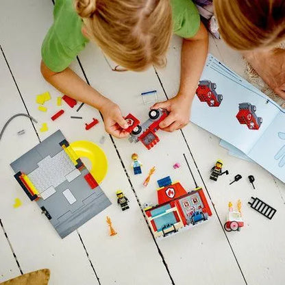 LEGO Brandweerkazerne en brandweerwagen 60375 City LEGO CITY @ 2TTOYS | Official LEGO shop😊🥰 LEGO €. 29.48