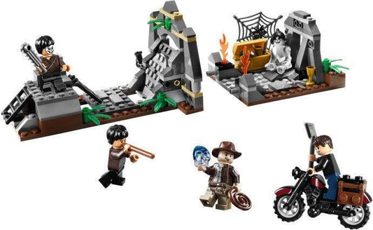 LEGO Chauchilla Cemetery Battle 7196 Indiana Jones | 2TTOYS ✓ Official shop<br>