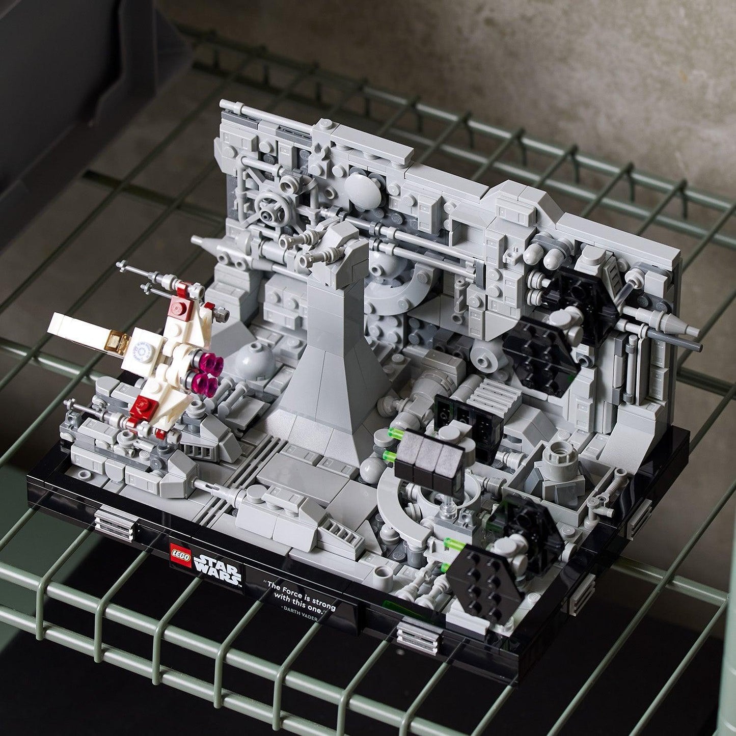 LEGO Death Star Trench Run diorama 75329 StarWars | 2TTOYS ✓ Official shop<br>