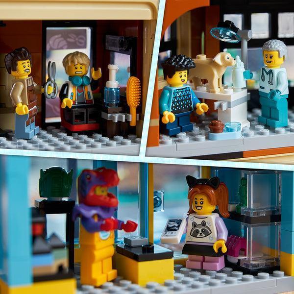 LEGO Downtown 60380 City LEGO CITY @ 2TTOYS LEGO €. 209.99