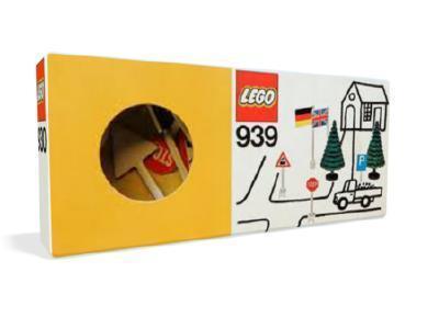 LEGO Flags, Trees and Road Signs 939 Basic LEGO BASIC @ 2TTOYS LEGO €. 19.99