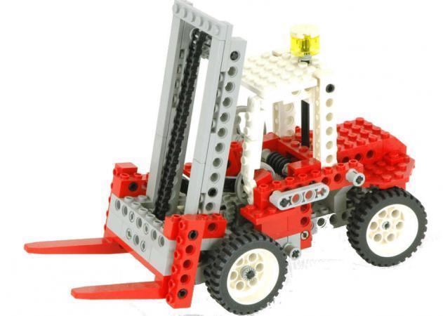 LEGO Forklift 8835 TECHNIC | 2TTOYS ✓ Official shop<br>