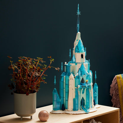 LEGO Frozen Het IJs kasteel van Arendelle 43197 Disney | 2TTOYS ✓ Official shop<br>