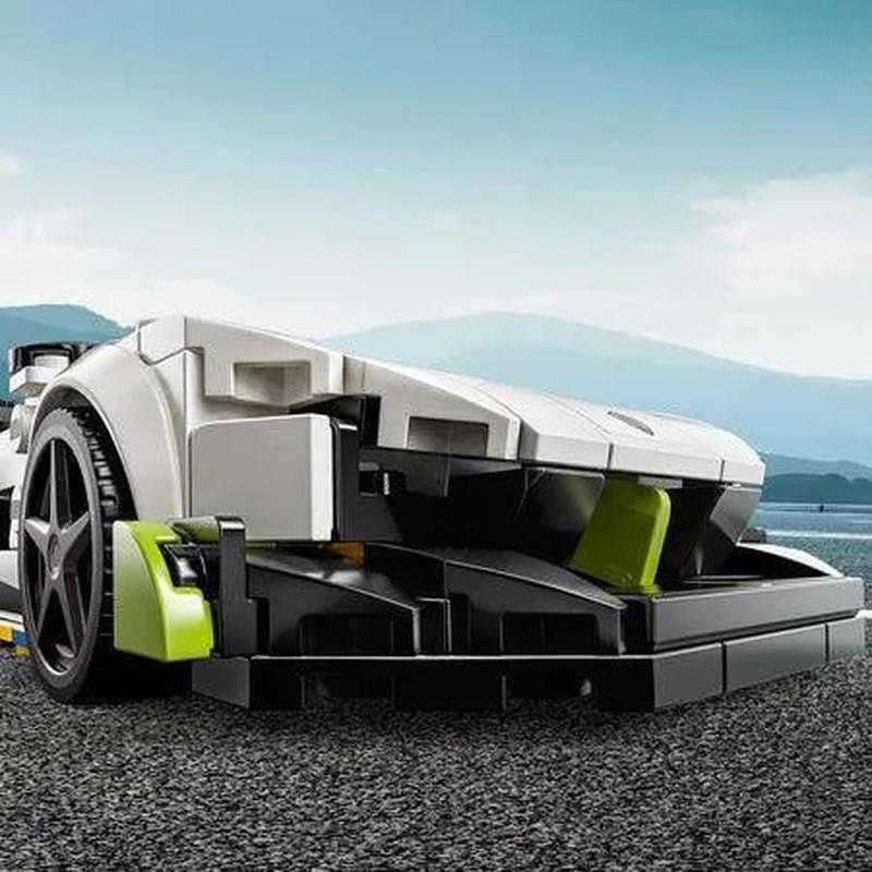LEGO Koenigsegg Jesko Sportwagen 76900 Speedchampions LEGO SPEEDCHAMPIONS @ 2TTOYS LEGO €. 24.99