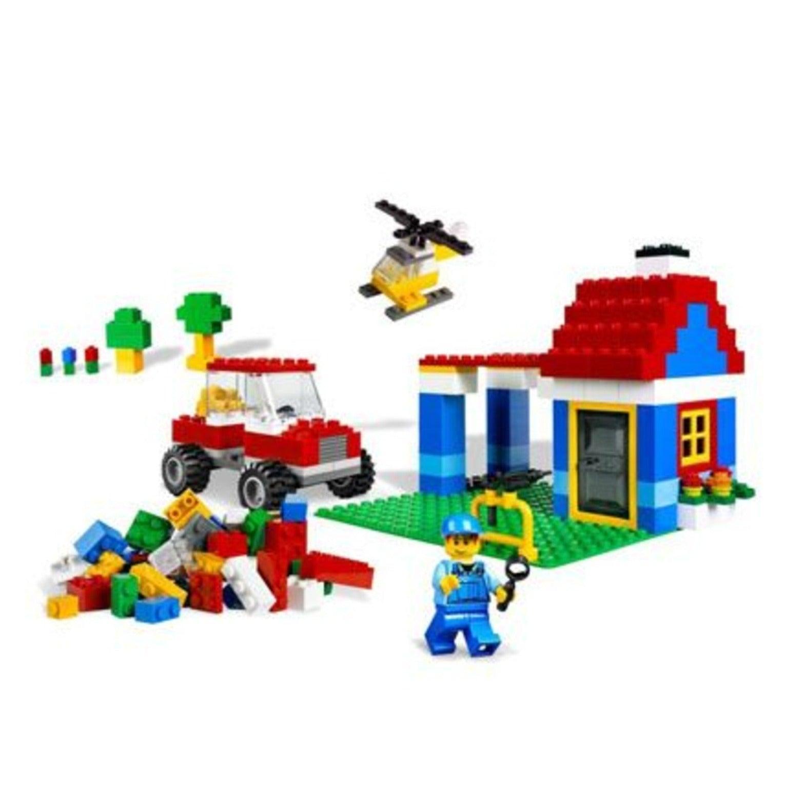 LEGO LEGO Large Brick Box 6166 Make and Create LEGO Make and Create @ 2TTOYS LEGO €. 29.99