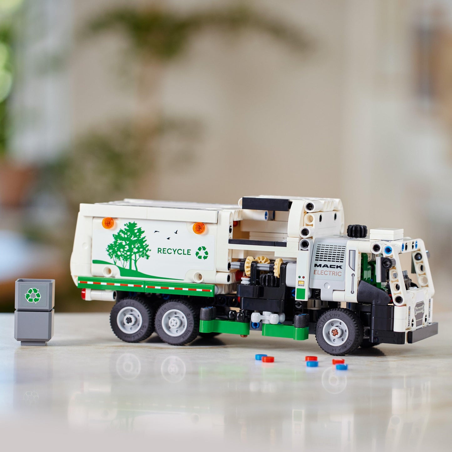 LEGO MACK LR Electrische vuilniswagen 42167 Technic | 2TTOYS ✓ Official shop<br>