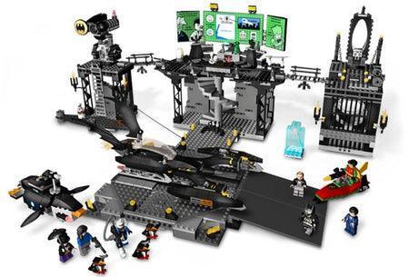 LEGO The Batcave: The Penguin and Mr. Freeze's Invasion 7783 Batman | 2TTOYS ✓ Official shop<br>