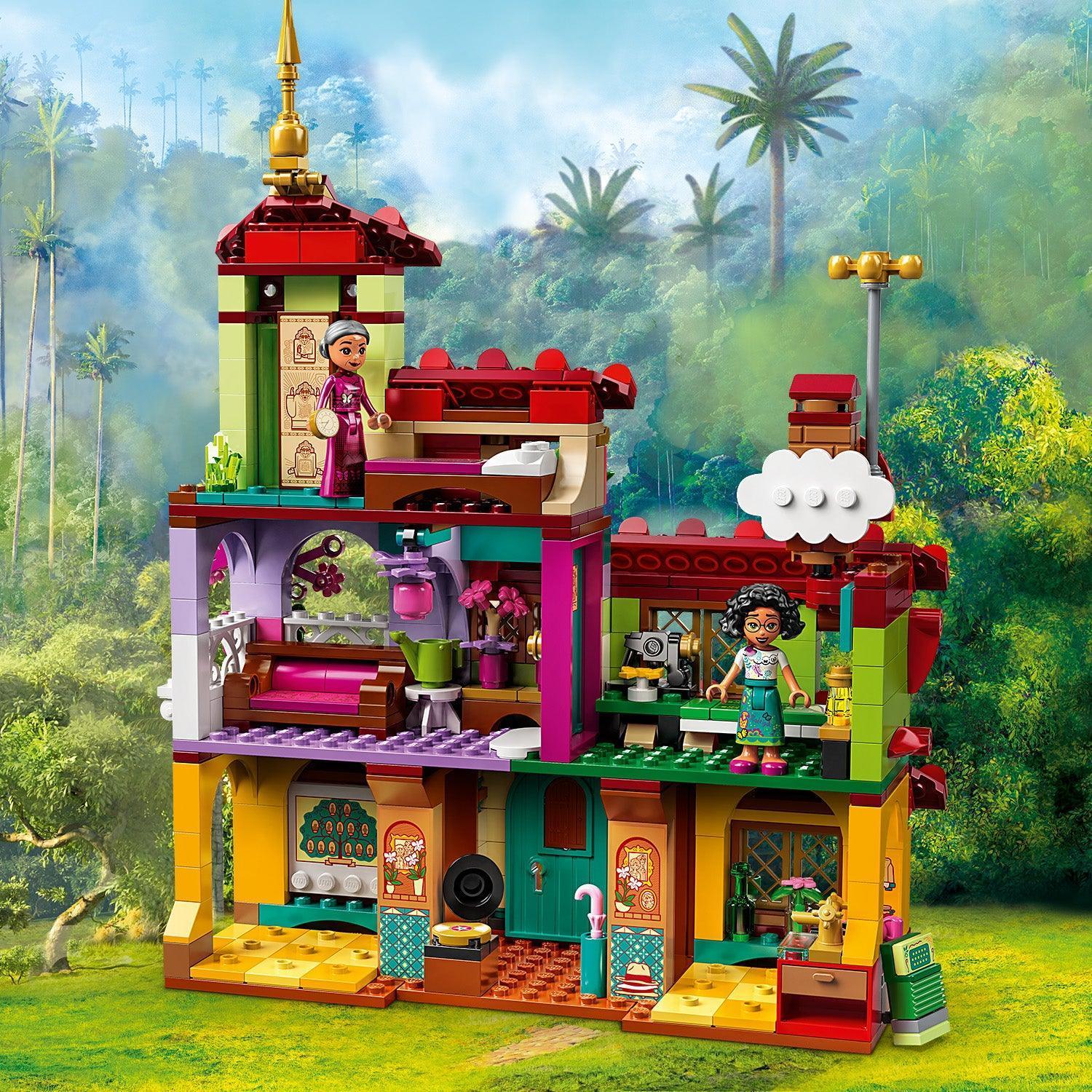 LEGO The Madrigal House 43202 Disney Encanto LEGO DISNEY ENCANTO @ 2TTOYS LEGO €. 49.99