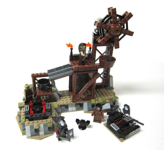 LEGO The Orc Forge 9476 The Lord of the Rings LEGO The Lord of the Rings @ 2TTOYS LEGO €. 39.99
