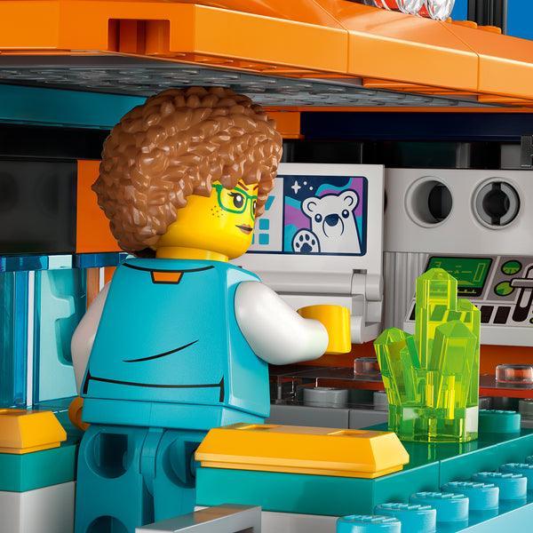 LEGO Truck en mobiel laboratorium voor poolonderzoek 60378 City LEGO CITY @ 2TTOYS LEGO €. 69.98